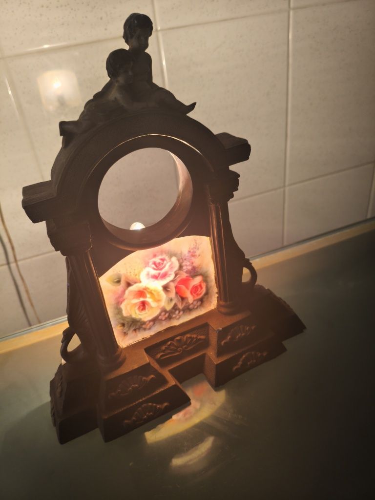 Peça de decoração antiga