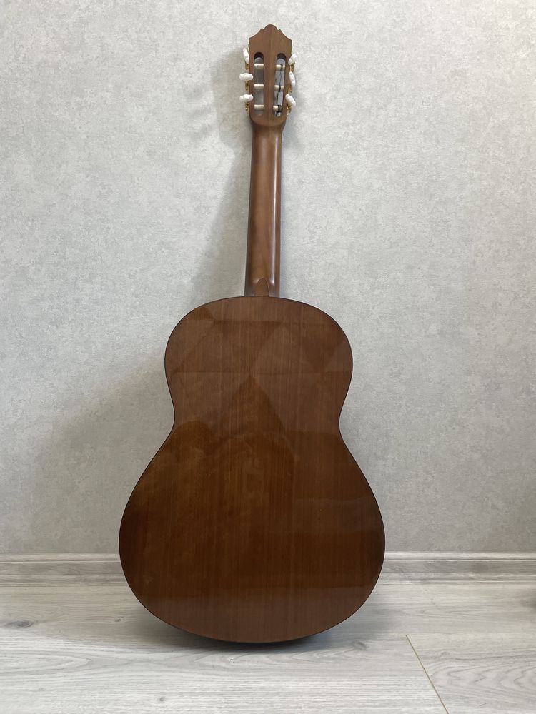 Класична гітара Yamaha C80