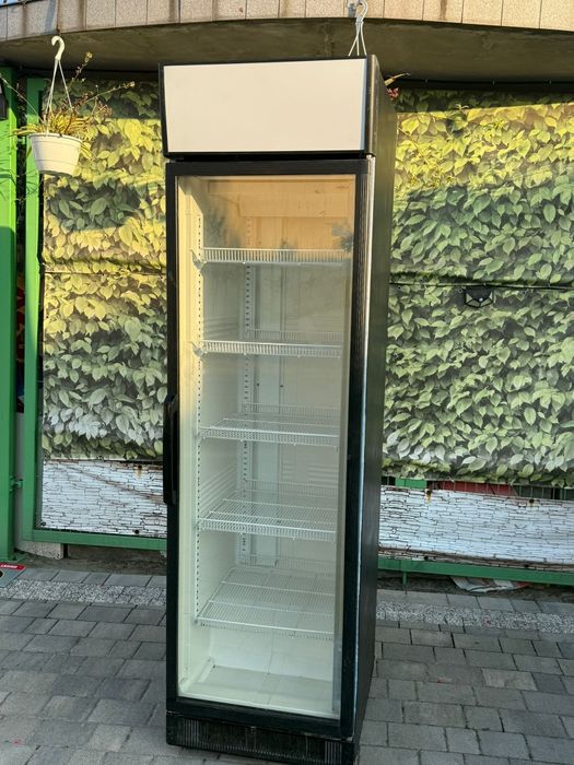 Witryna chłodnicza   60 cm