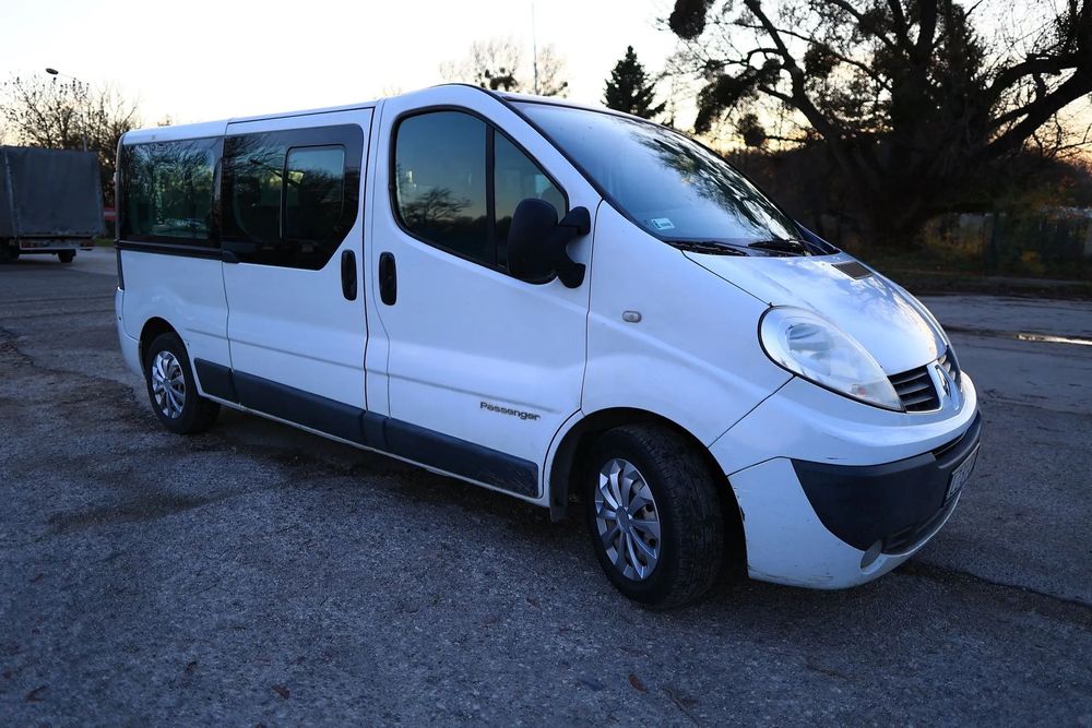 Renault Trafic Trafic Passenger 9-osób niski przebieg Szwajcaria