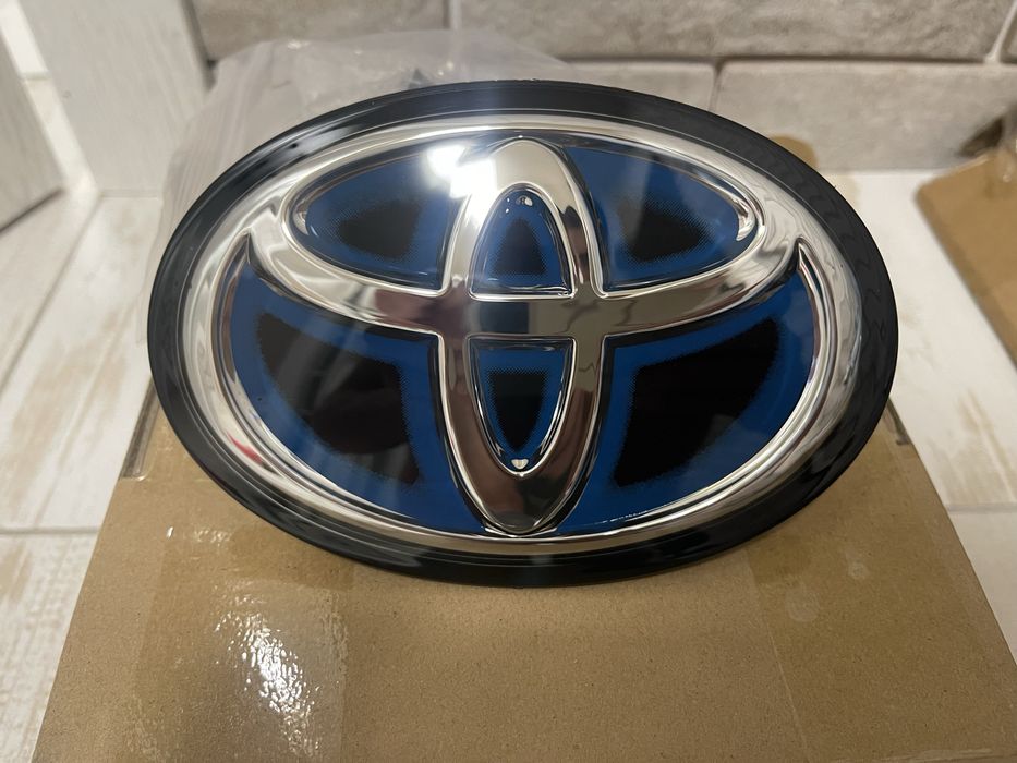 Дистроник, эмблема, значек TOYOTA под дистроник