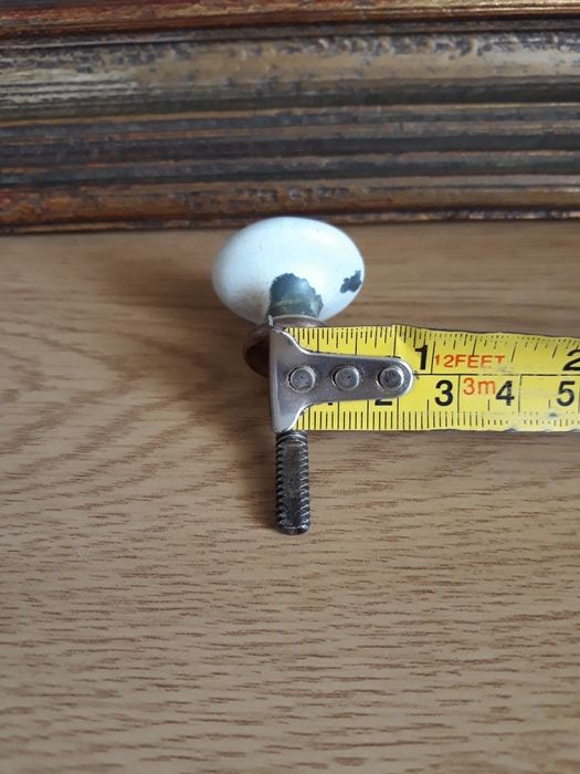 Puxador antigo de movél de farmácia