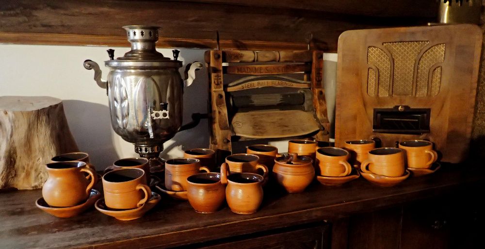 Zestaw hand made serwis z gliny rękodzieło kubki talerzyki dzbanuszek