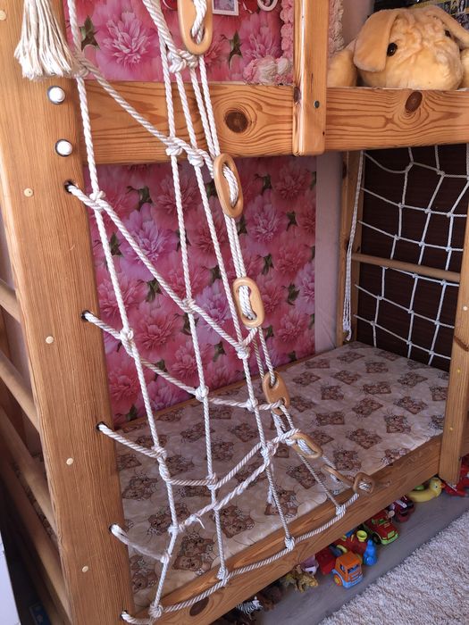 Двухъярусная кровать(дерево)