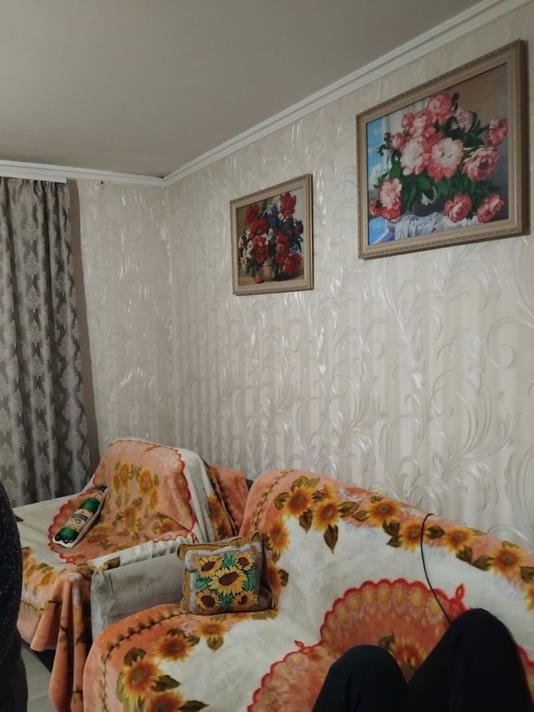 Продам 2 х кімнатну квартиру вулиця Велика Бердичівська 9/9