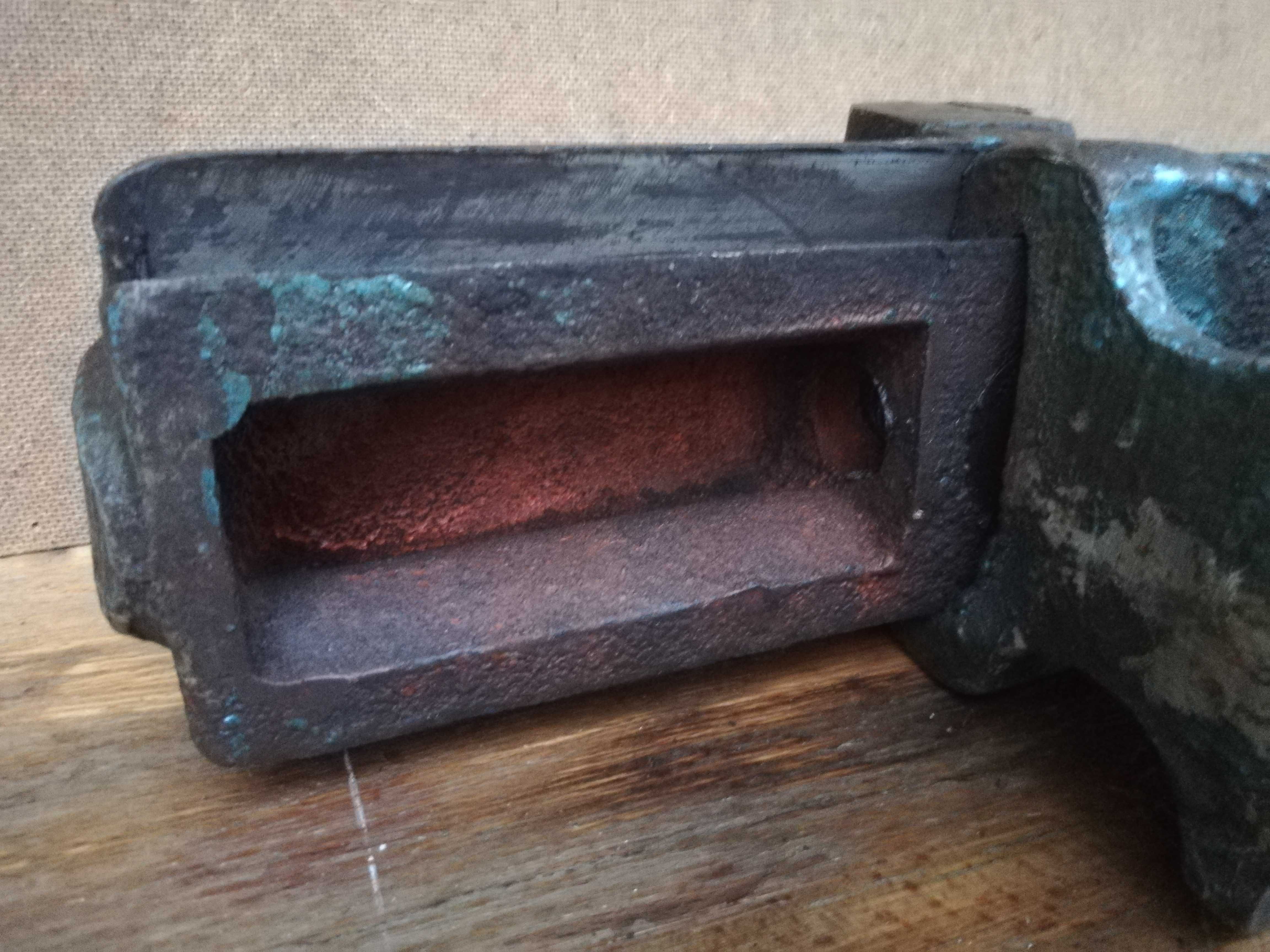 Imadło 120 mm niemieckie DDR ślusarskie warsztatowe 22 kg