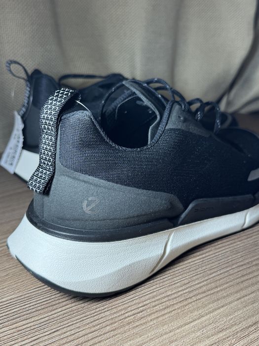 Кроссовки ECCO новые, оригинал