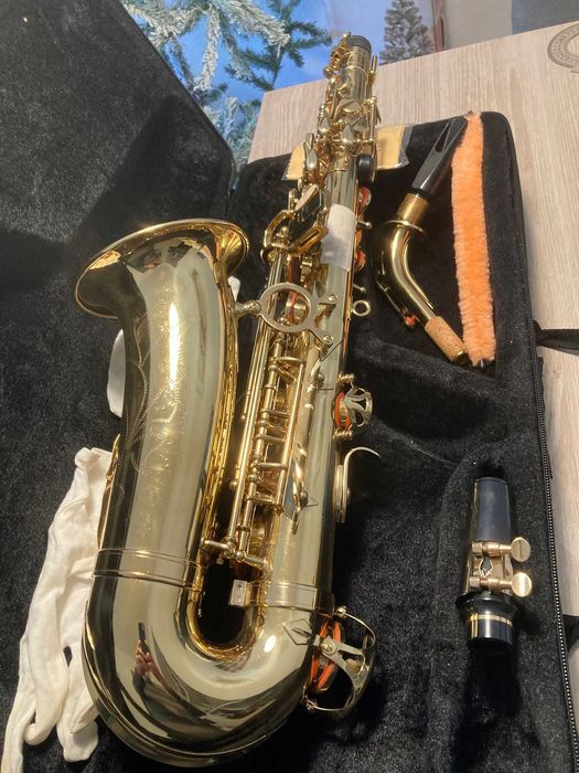 Sax Alto pouco utilizado