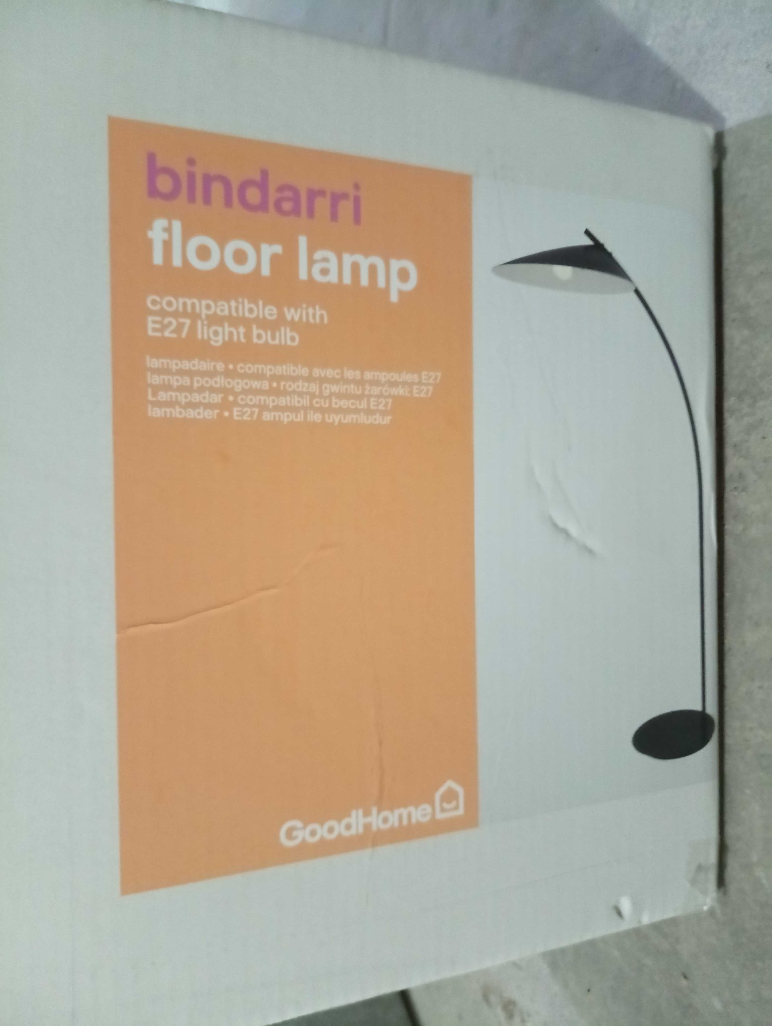 Lampa podłogowa czarna Bindarri