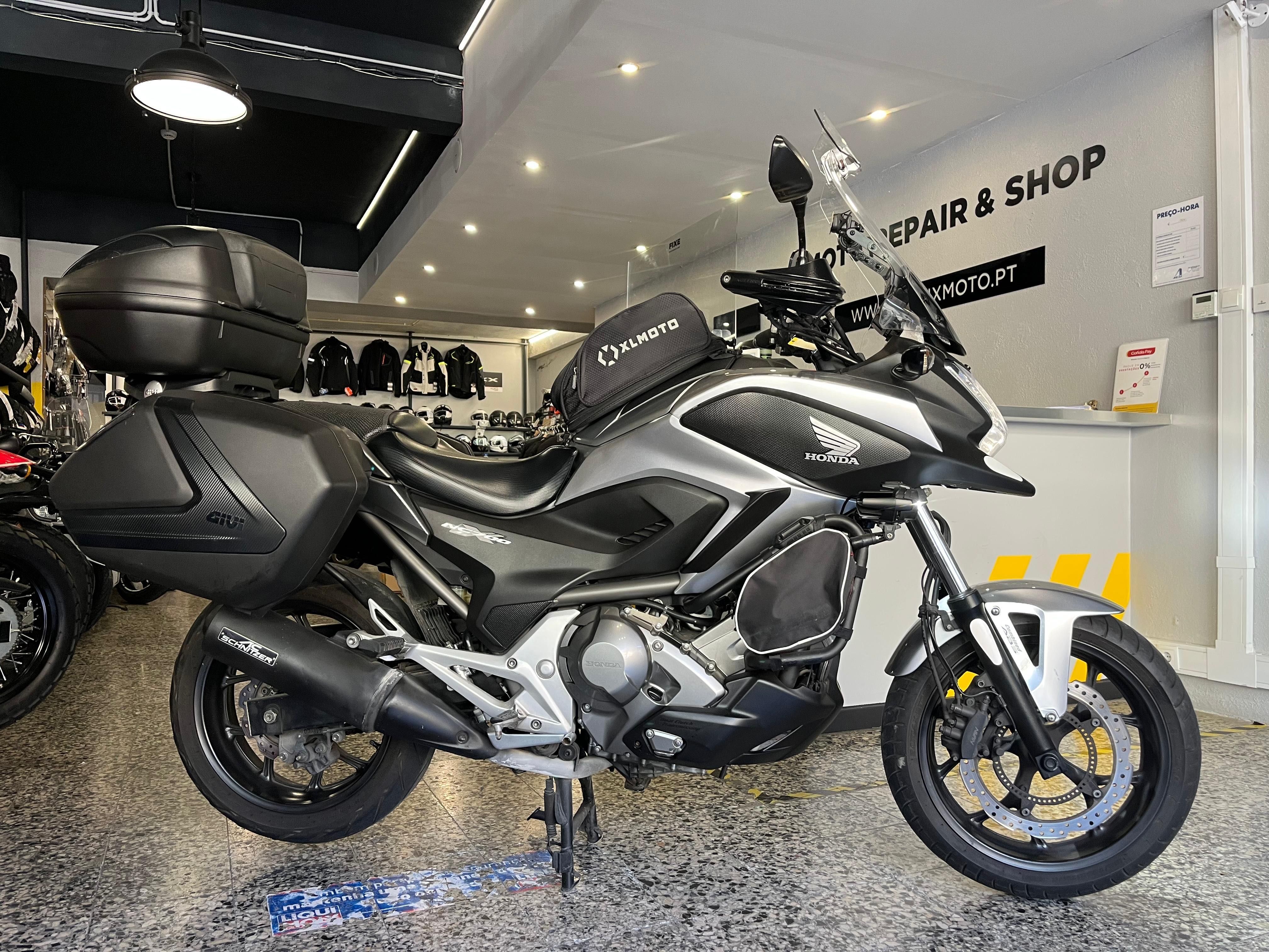 Honda NC DCT (caixa automática)  Muito Estimada e com Extras