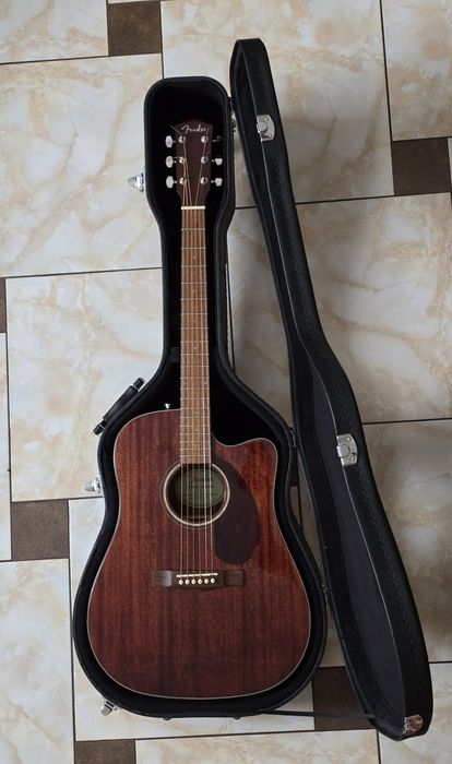 Електроакустична гітара Fender CD-140SCE ALL Mahogany + кейс Fender
Е