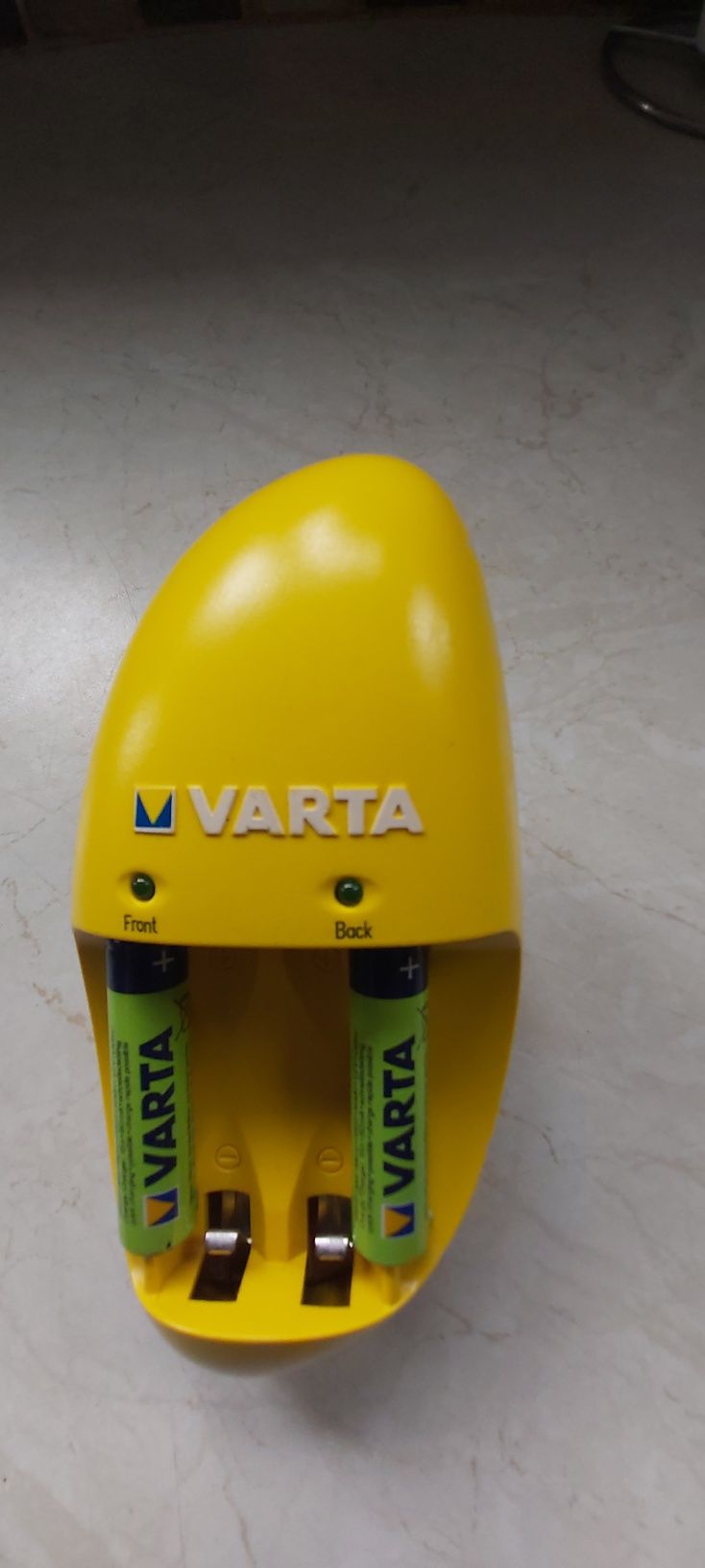 Ładowarki VARTA 2 szt do baterii akumulatorów