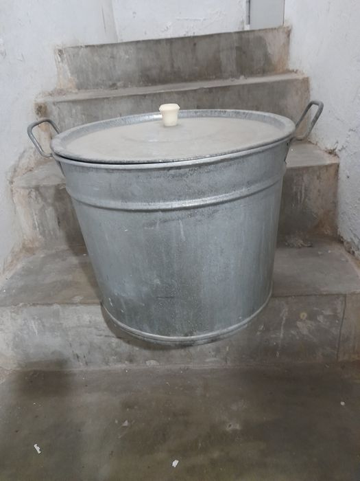 Kocioł ocynowany 25 litrowy do podgrzewania wody.