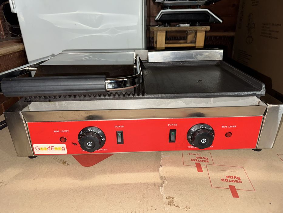 Гриль комбінований прижимний GoodFood