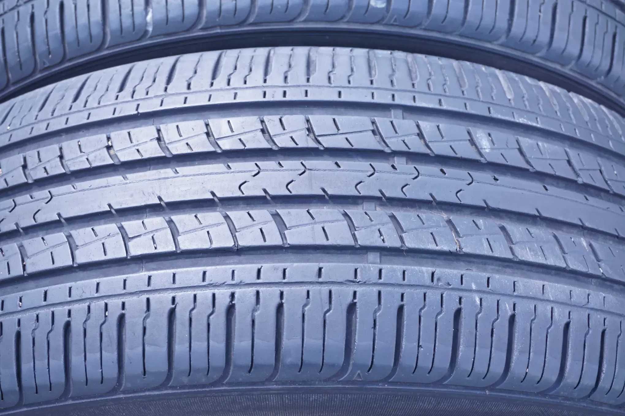2X KUMHO SOLUS KH16 225/55/19 99H
