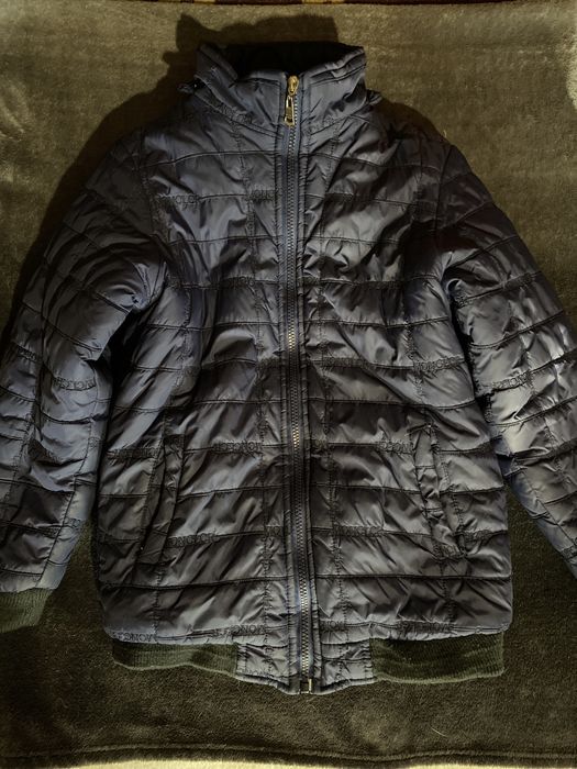 Продам куртка для хлопчика б/у синього коліру, на ріст 1 метр50 см.. О