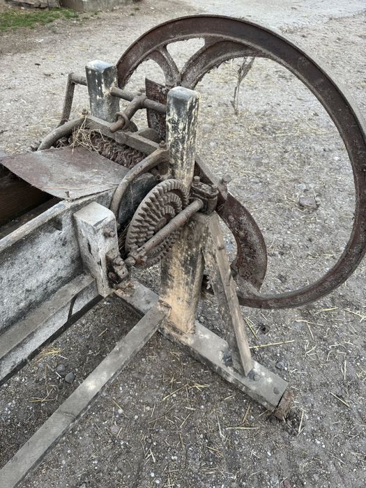 Sieczkarnia reczno kieratowa lada 1971r