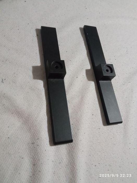 Sprzedam nogi stopy telewizora Toshiba 50QA4C63DG