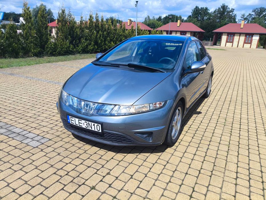 Honda Civic 1.8 140KM