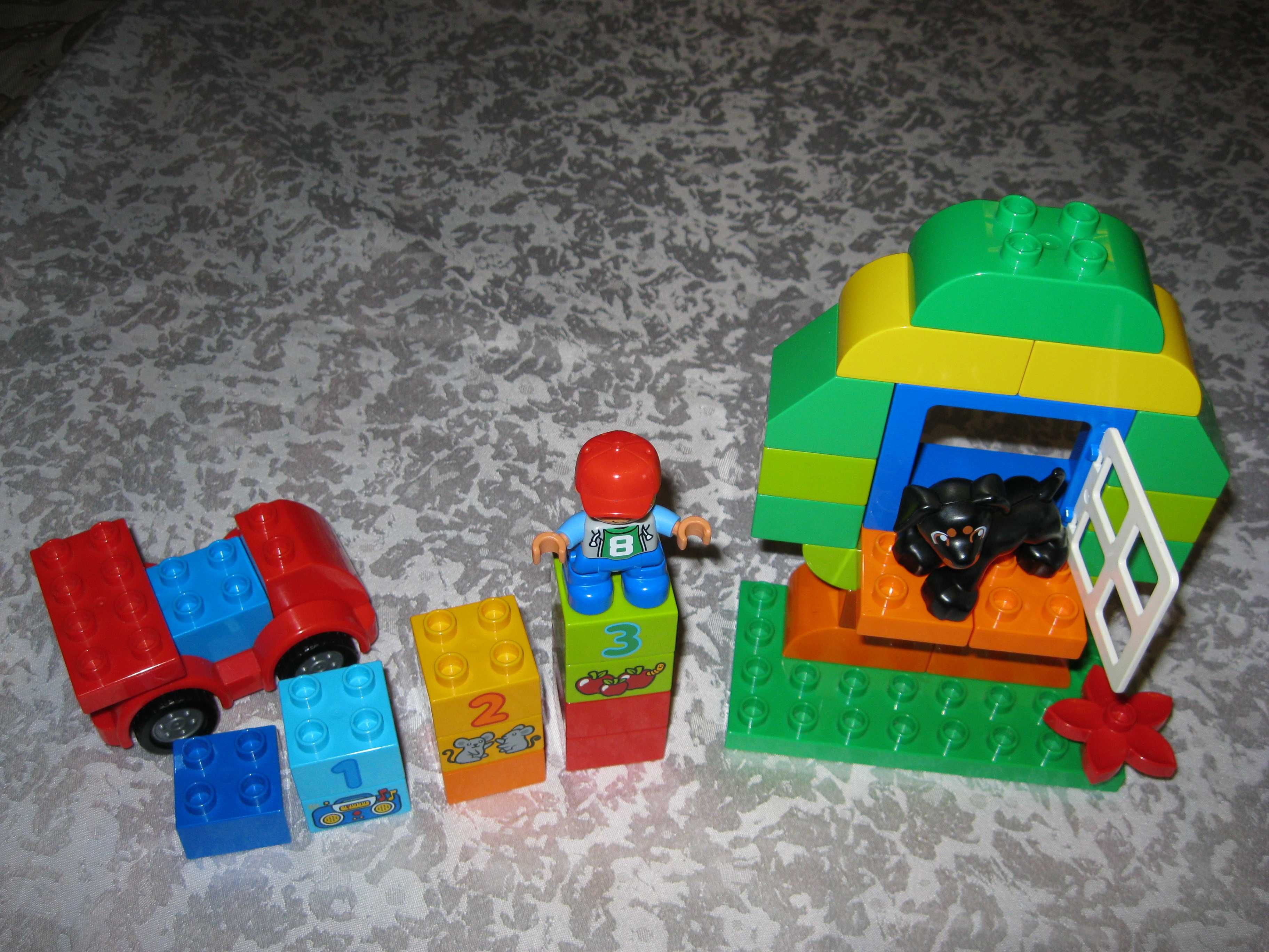 Конструктор LEGO Duplo Весела коробка (10572)