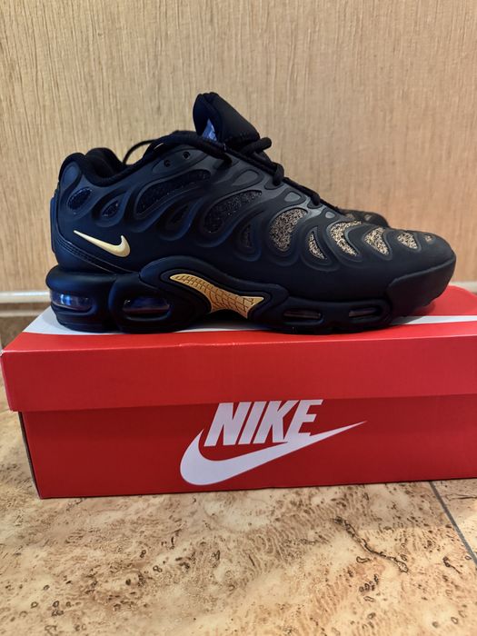 Кросівки чоловічі PSG x Nike TN Air Max Plus Black Gold FZ4748 001