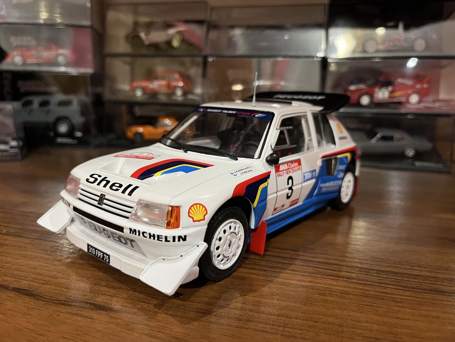 Раллійна машина Peugeot 205 T16 EVO 2 (1/18)