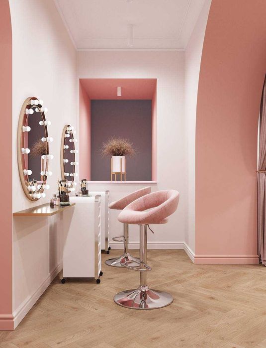 Коммерческое помещение в центре ( начат ремонт под салон красоты)