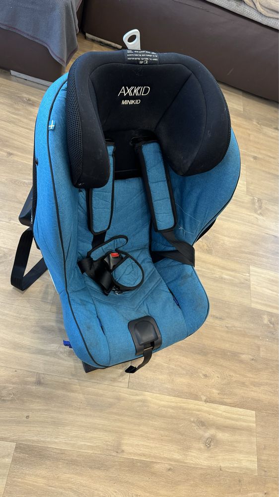 Axkid minikid 2.0 niebieski, isofix, RWF