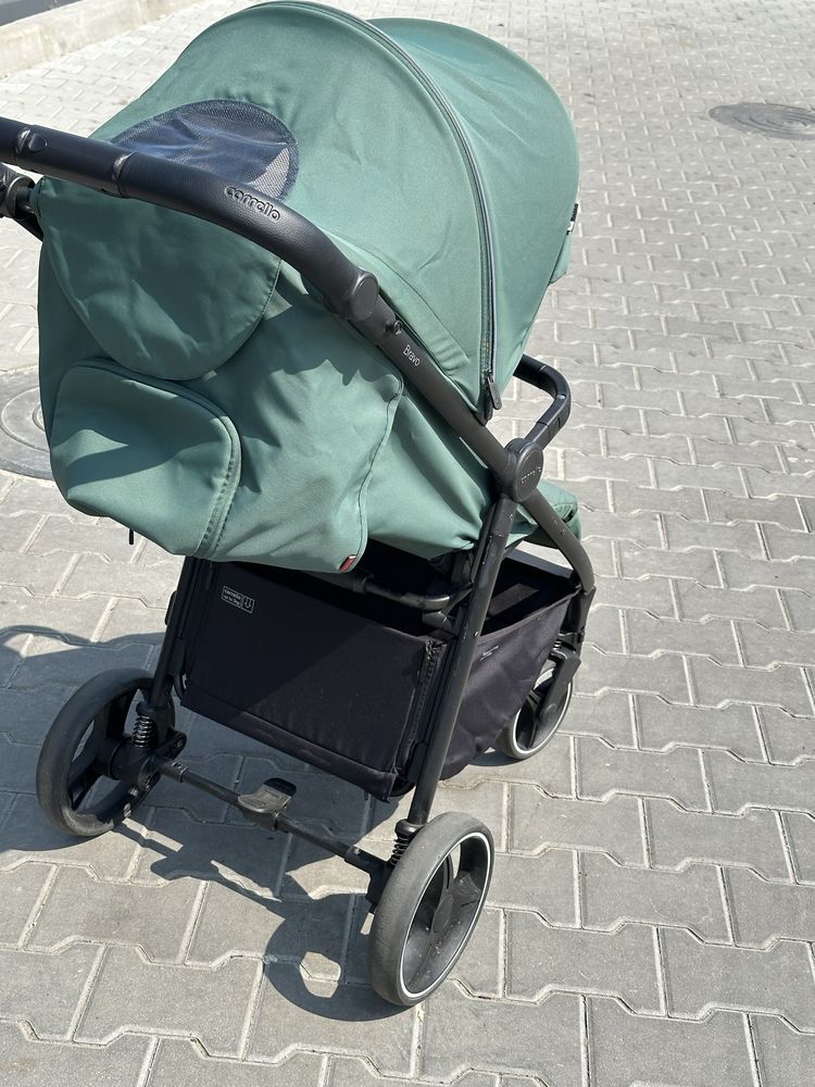 Прогулянкова коляска Carrello Bravo