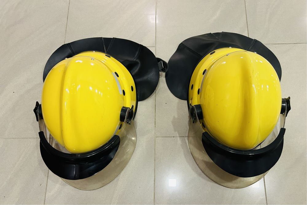 Żółty Hełm Strażacki KZPT Kalisz - Super Stan, leżak magazynowy