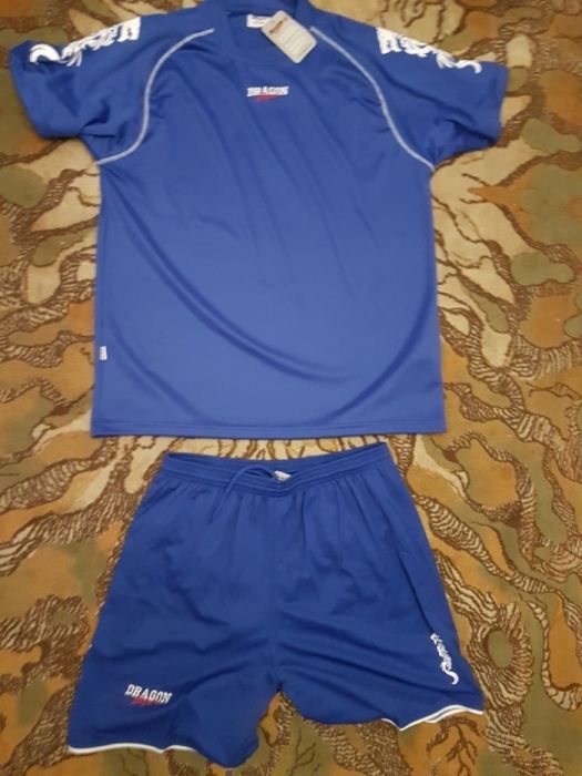 Komplet koszulek spodenki sportowych duże xl/xxl 13 kompletow