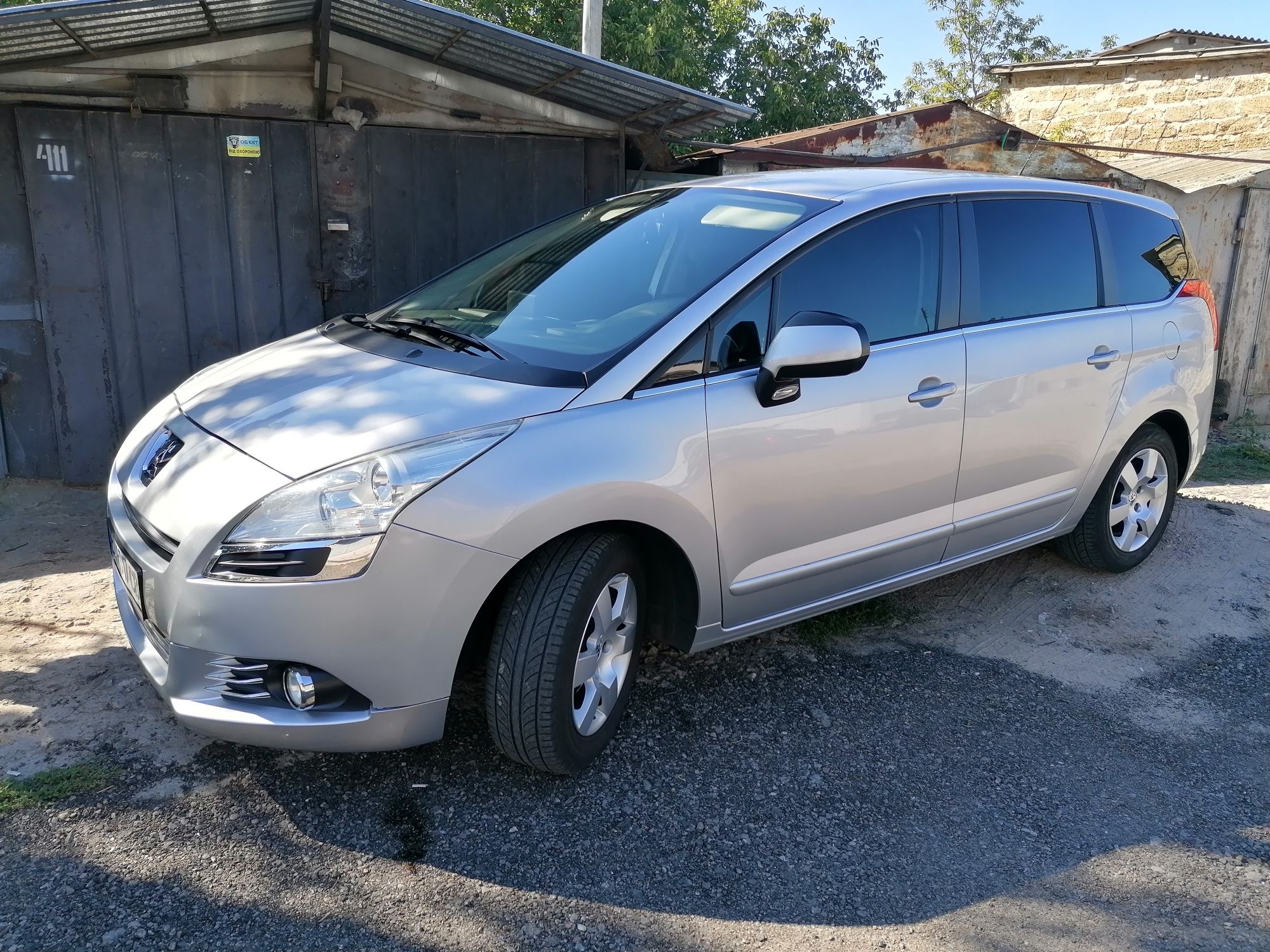 Peugeot 5008 1,6 е-hdi