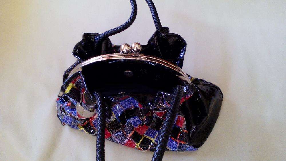 Carteira / Mala de mão Nova