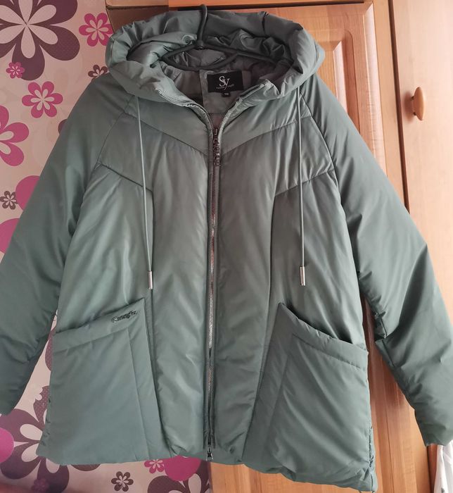 Продам зимову куртку