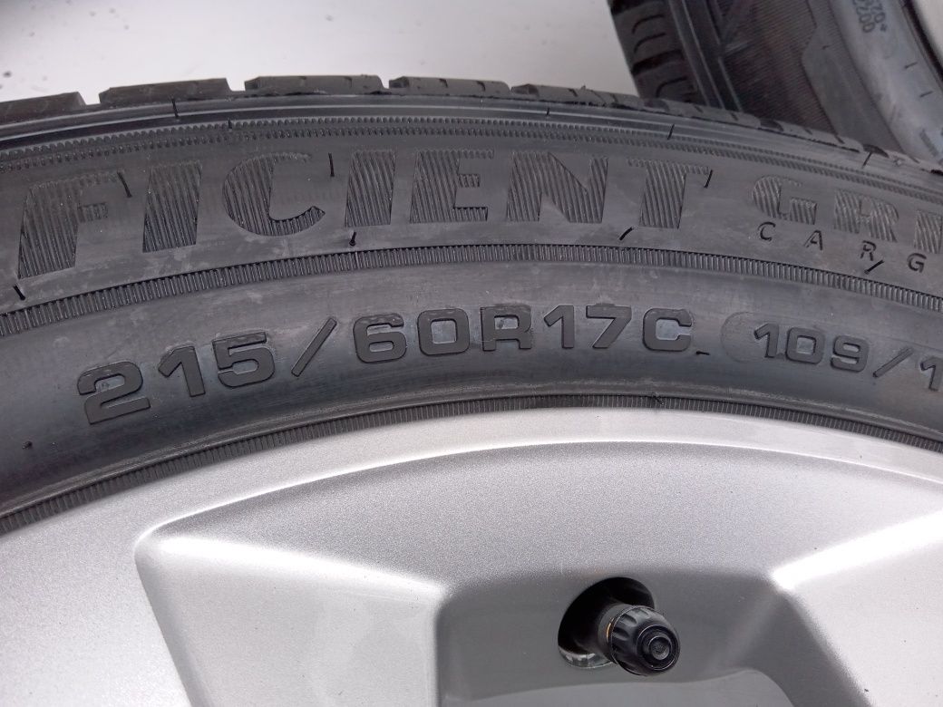 Felgi aluminiowe Opony Trafic Vivaro Talento 215/60R17c NOWE