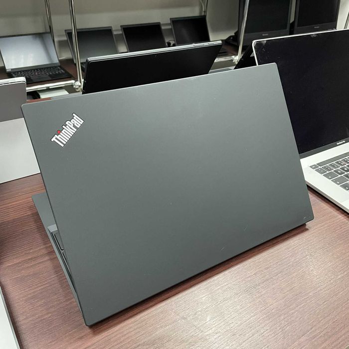 Laptop Lenovo ThinkPad T15 Gen1 – i5 10GEN, 16GB, 512GB SSD, Win 11