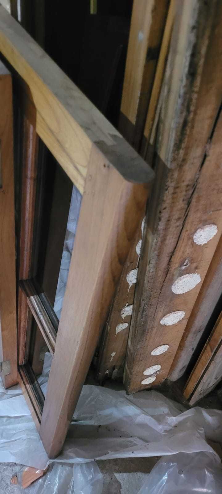 Janelas e portas em castano +100 anos