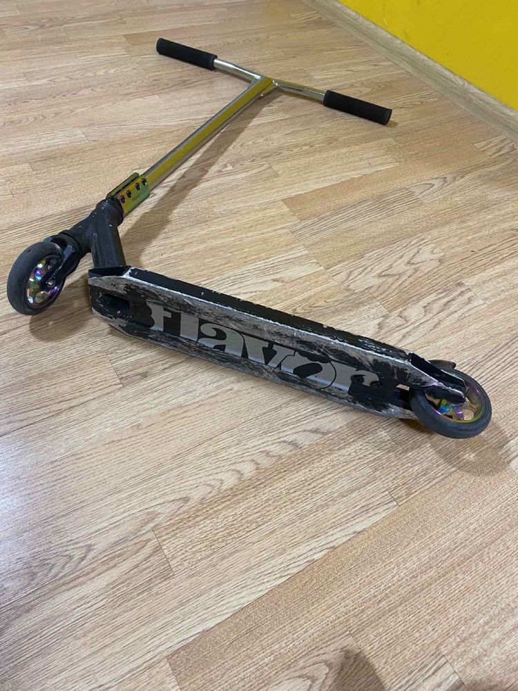 Трюковой самокат Flavor Essence 4.5" V2 Pro Scooter Black Neo