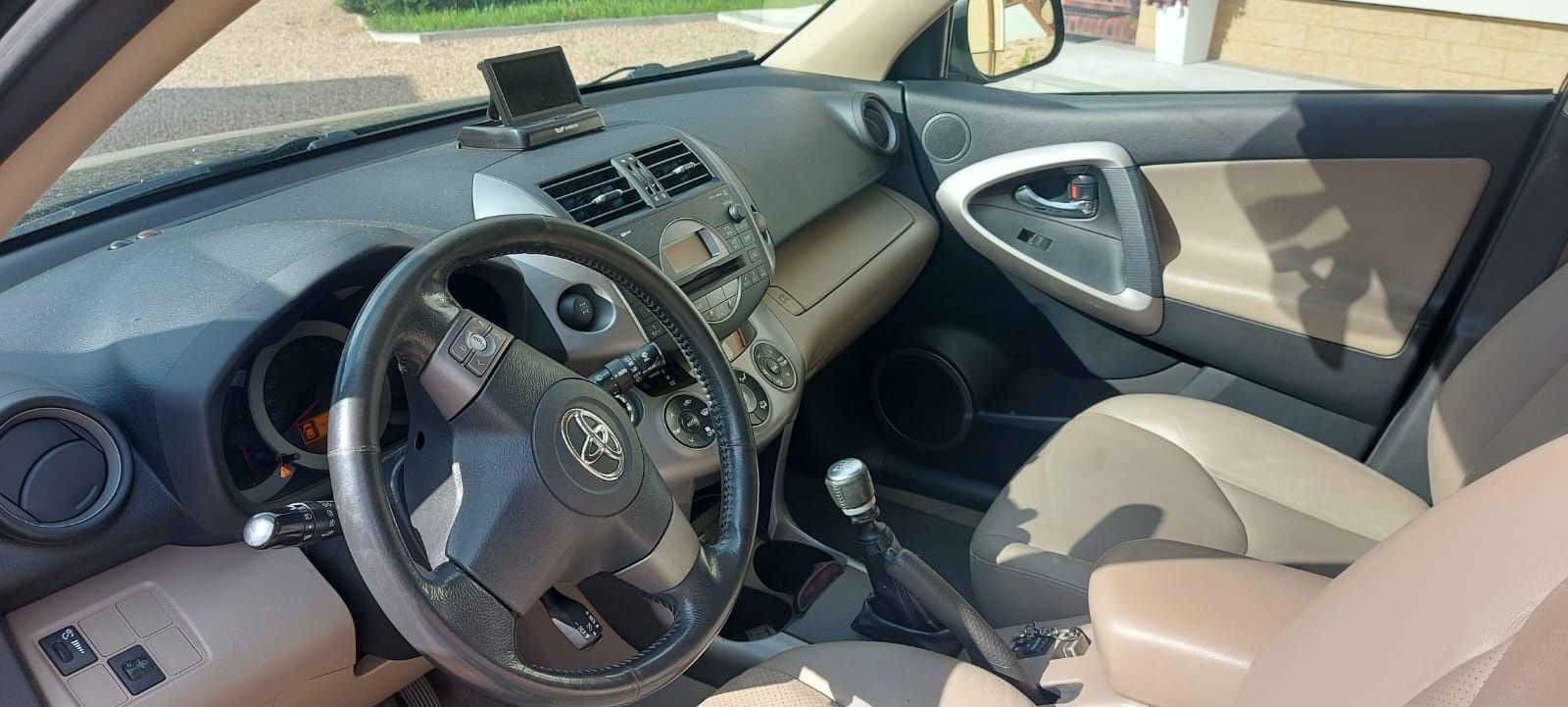 Toyota Rav4 4x4 skóra klima  2.2 177km