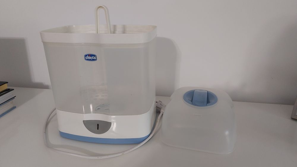 Esterilizador Chicco usado, em bom estado, totalmente funcional.
