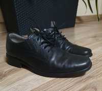 Czarne buty ze skóry naturalnej chłopięce Lasocki rozmiar 36