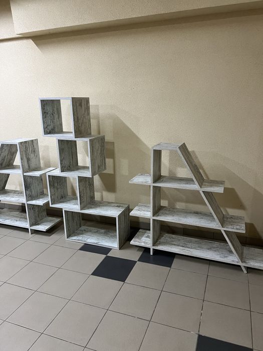 Оригінальні стелажі . Куб , Л .