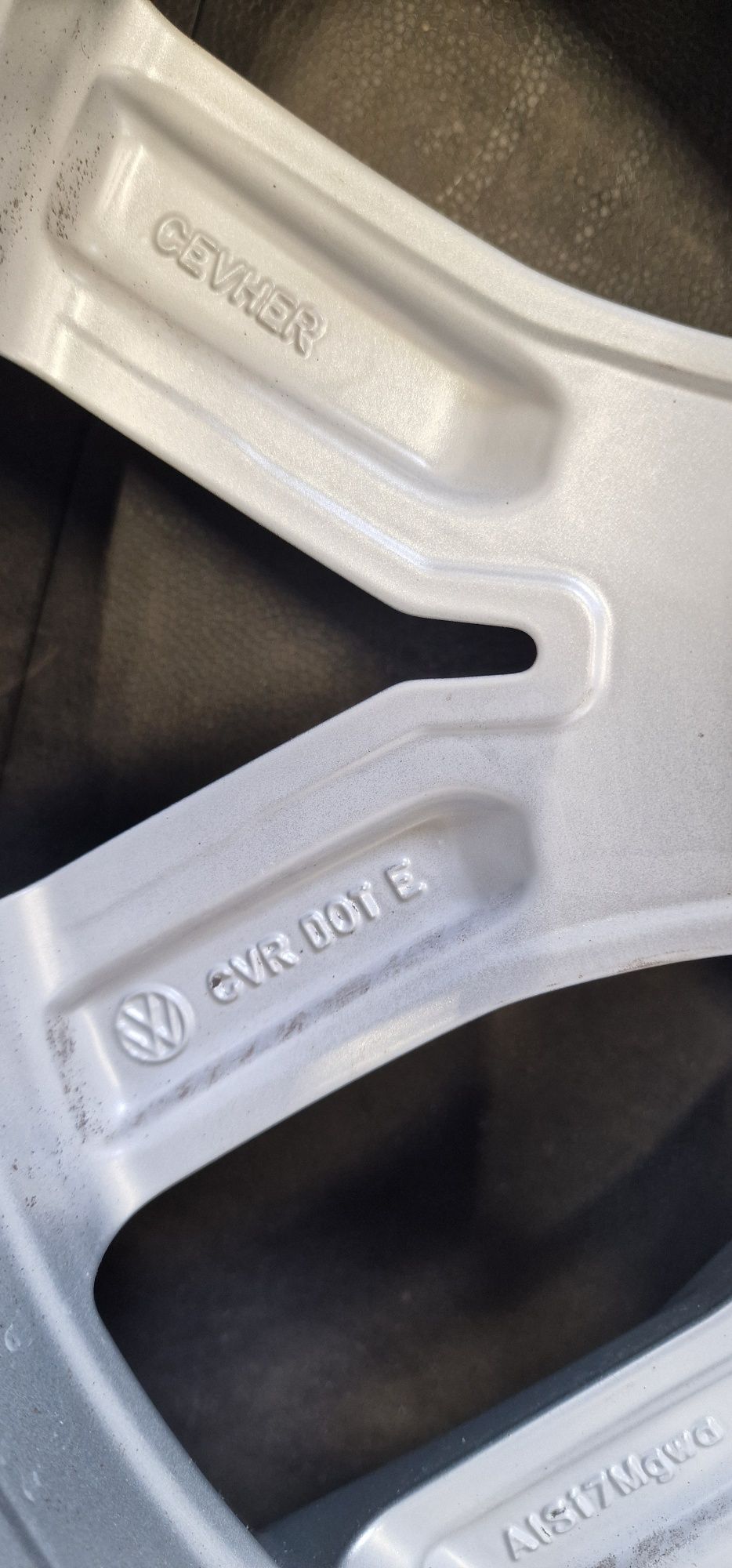 Koła letnie  Volkswagen Tiguan I II  235/55 R18   2023 Rok
