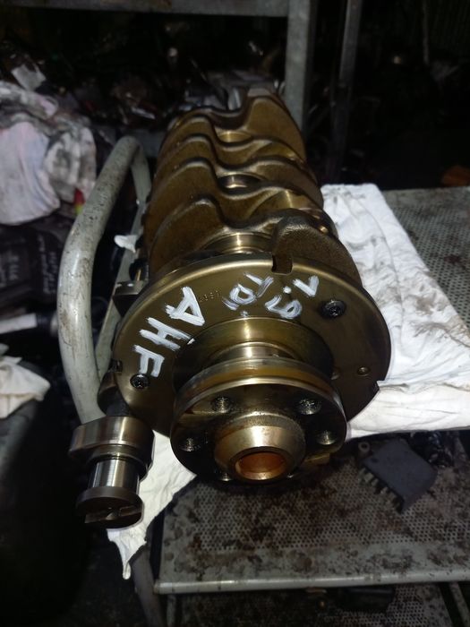 Wał korbowy 1.9 tdi vw golf skoda Leon nominał