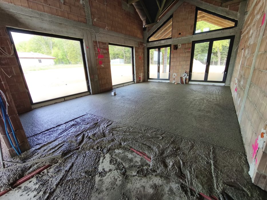 Wylewka anhydrytowa, płynny styropian, pianobeton, styrobeton, tynki