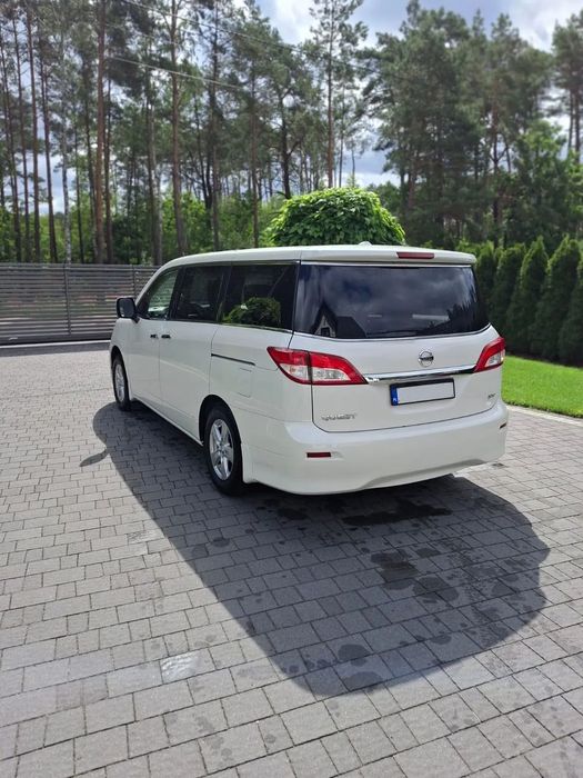 Nissan Quest Duży rodzinny, komfortowy.