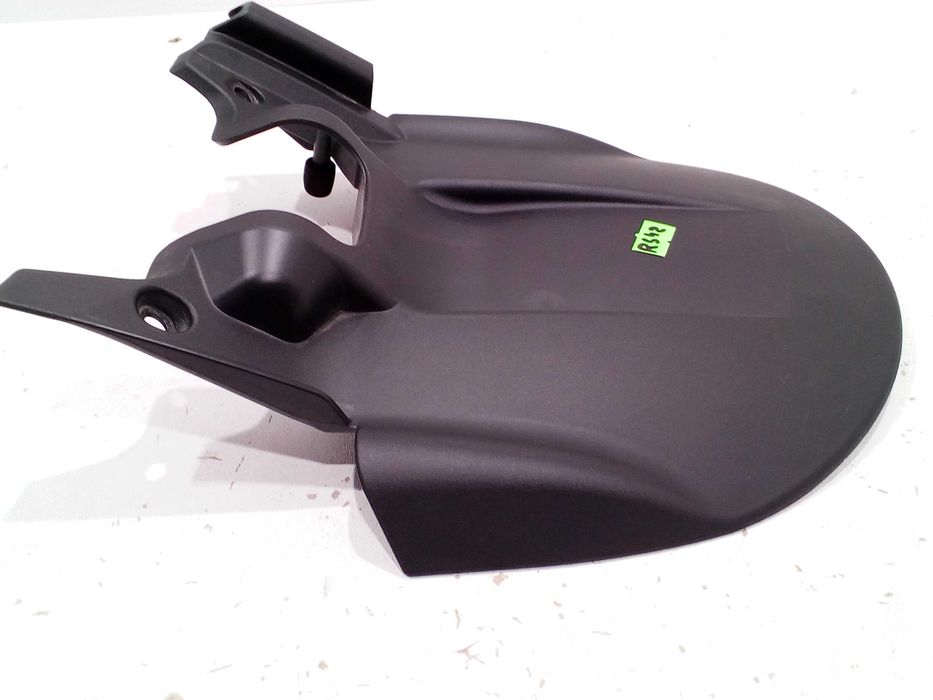 Aprilia RS 660 nadkole na wahacz błotnik