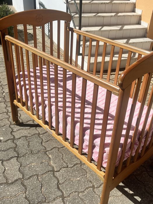 Berço de madeira +colchao