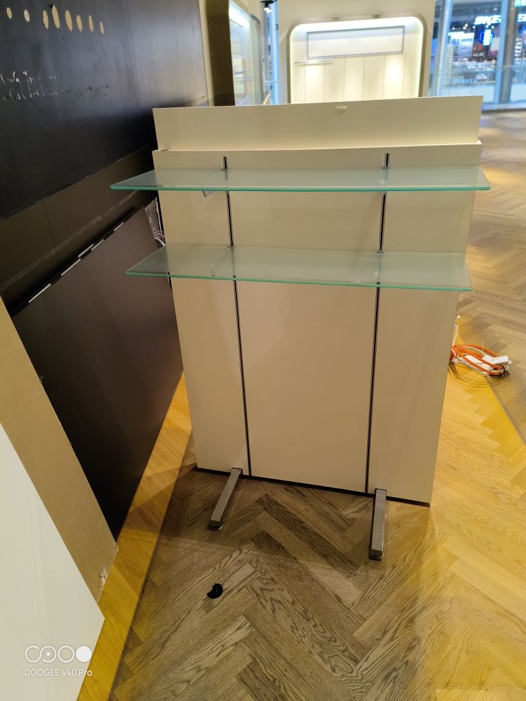 Sprzedam uchwyt stalowy do szklanych półek