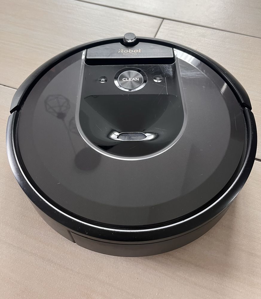 iRobot roomba i7 Vacuum